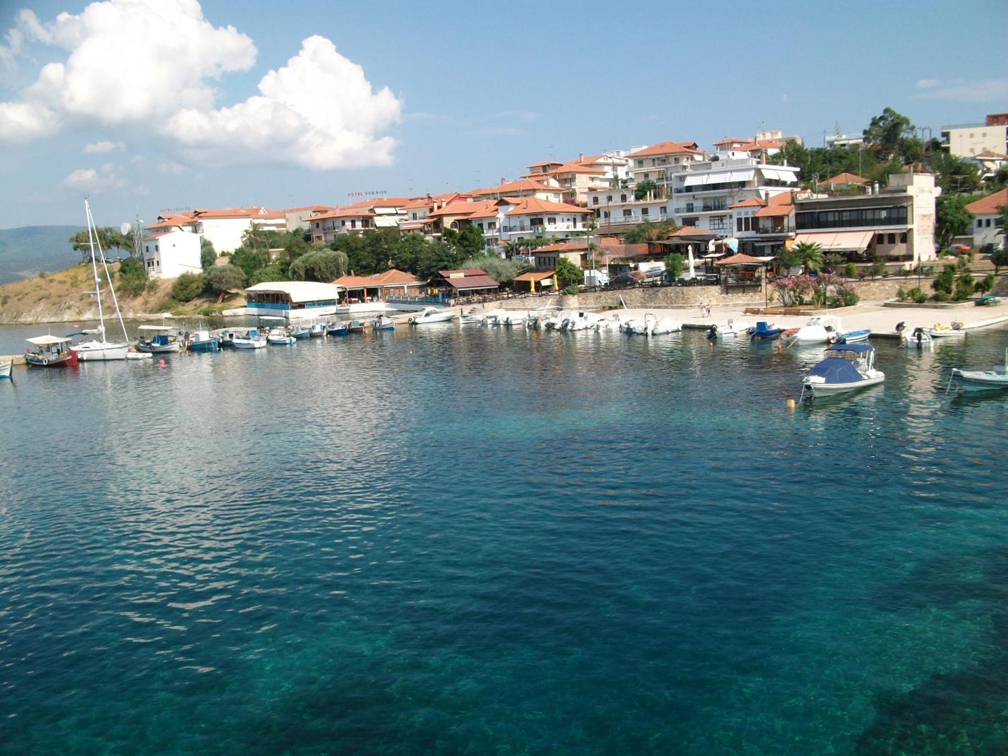 Hotel Ismini อาโมเลียนี ภายนอก รูปภาพ