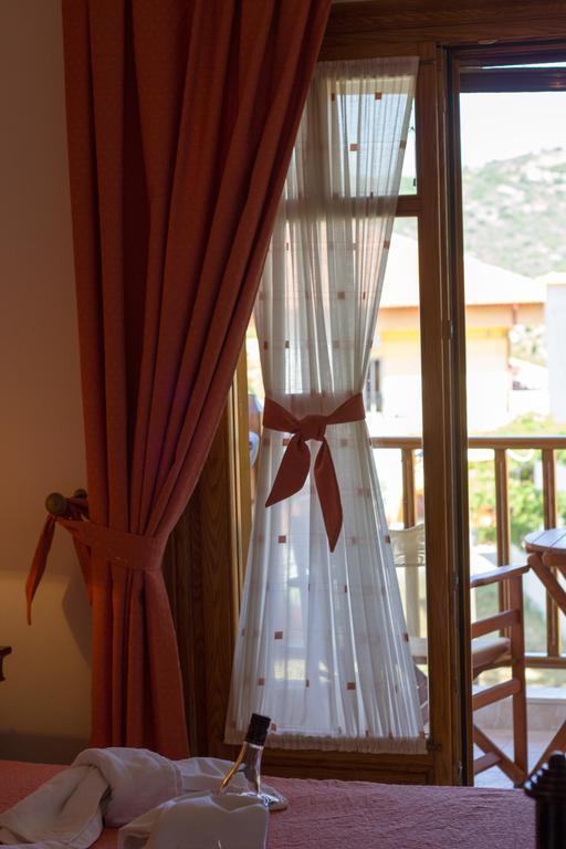Hotel Ismini อาโมเลียนี ห้อง รูปภาพ
